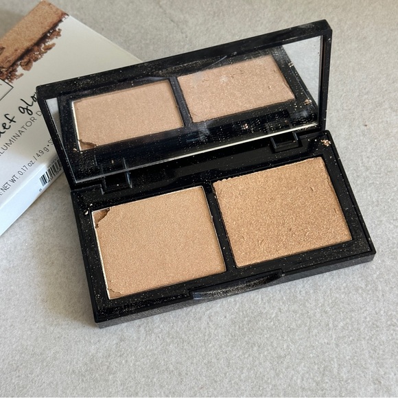 Laura Geller Hi-Def Glow Illuminator Duo - Shimmer & Sparkle Highlighter - Picture 3 of 4